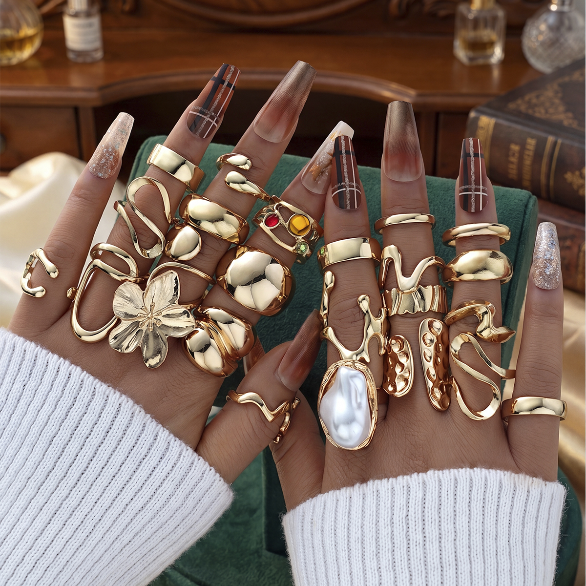 Resin Art Ring - 24pcs/Set Retro Flower Ring Set for