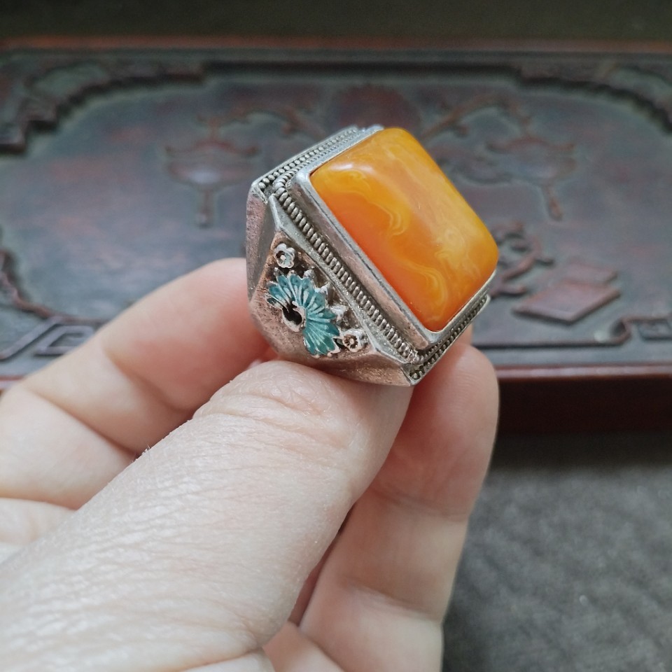 Resin Art Ring - Vintage Tibetan Beeswax Resin Square Ring