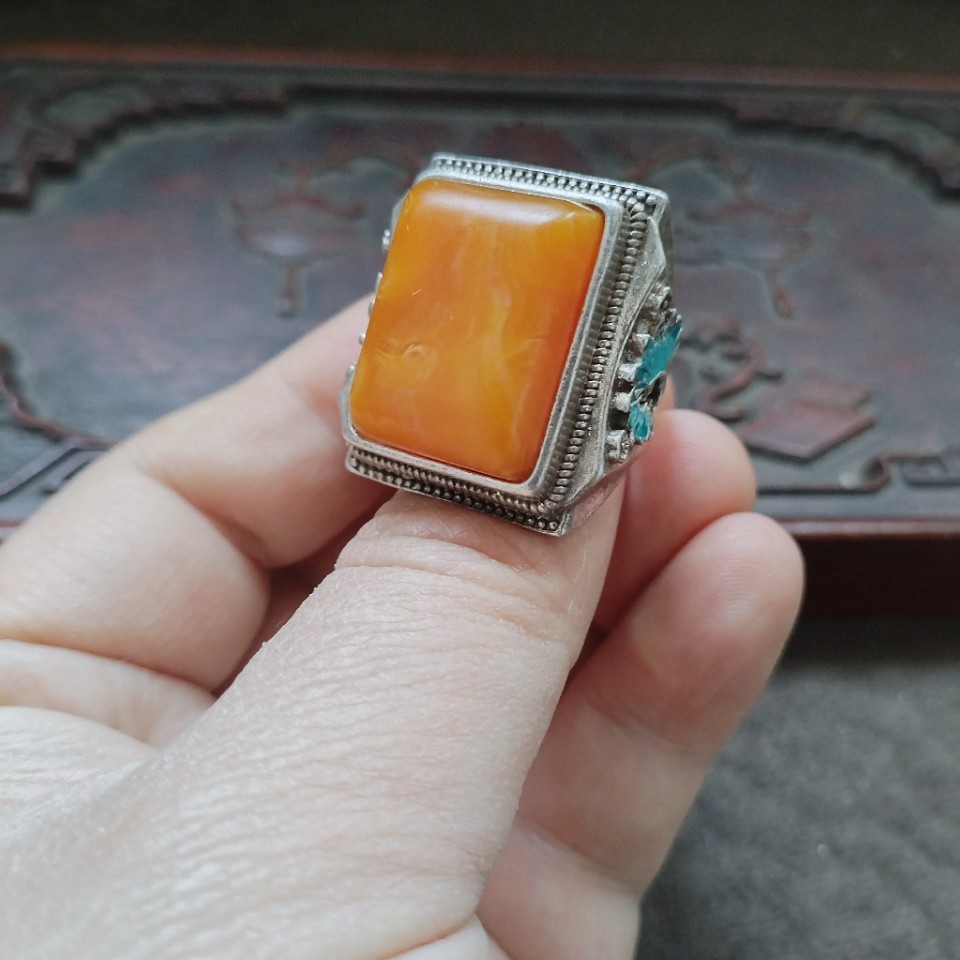 Vintage Tibetan Beeswax Resin  - Resin Art Ring avaliação e preço